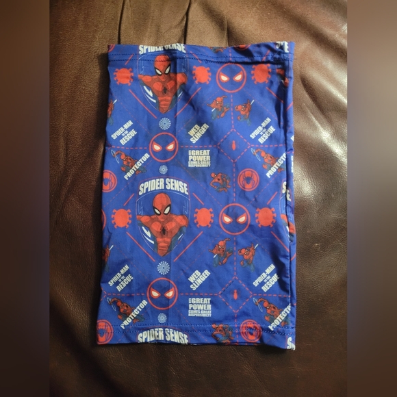 Marvel Other - Kids Spider-Man neck gaiter or face covering.